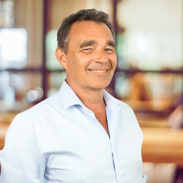 Portrait d'Olivier CHARLES, facilitateur de Business Club 360